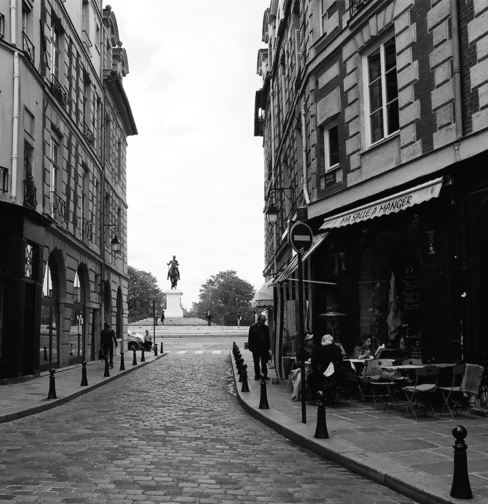 Henri IV - Pont Neuf - Paris Henri IV - Pont Neuf - Paris