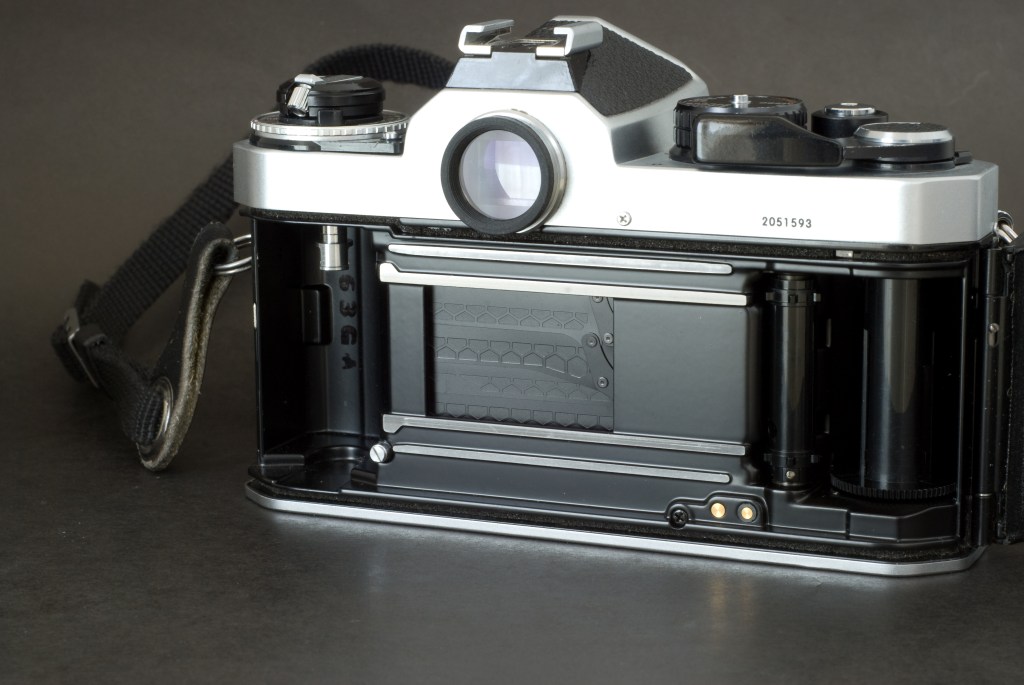 Nikon FE2 - Shutter