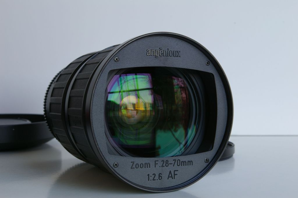 Angenieux 28-70 f:2.6 AF