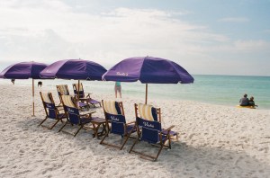 Destin- The beach (Nikon FA- Nikkor 24mm AF - Kodak Ultramax) Sept.09