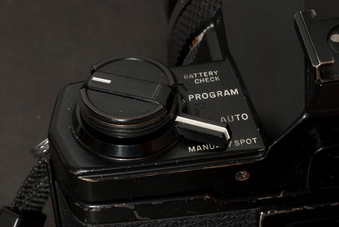 Olympus OM-2s- the control of metering and exposure modes