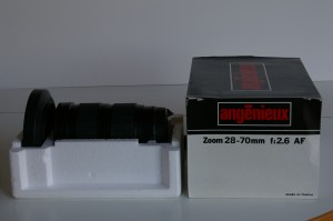 Angenieux 28-70 F:2.6