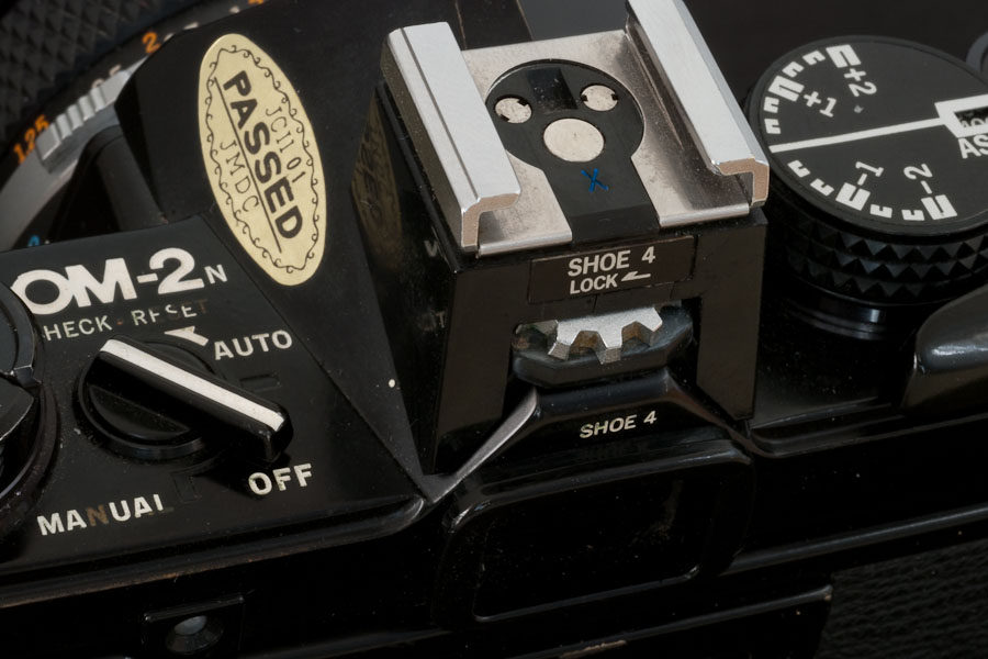 Olympus OM-2n - Close Up (back)