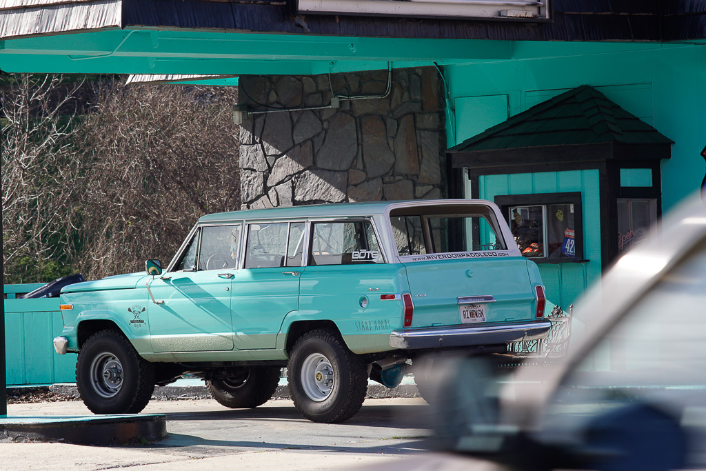 Gas Station - Rome, Georgia - Sony A6000 and Nikkor 135mm 