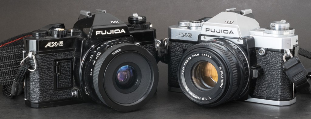 A case of too little too late - the Fujica X cameras did not make an impression of the amateur photography market. Is it wise to invest in that system now?