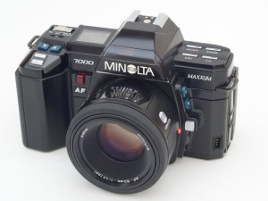 Minolta Maxxum 7000 - source Wikipedia