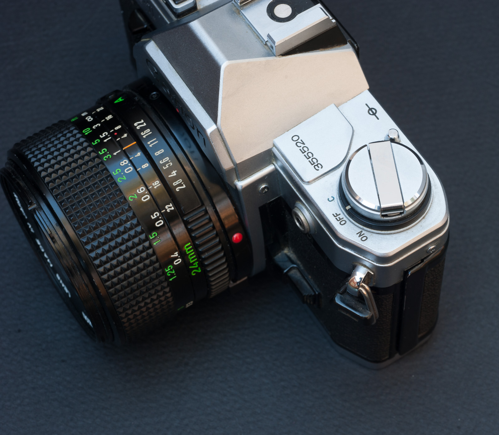 Nikon EM or Pentax ME – Are ultra light SLRs a good choice for